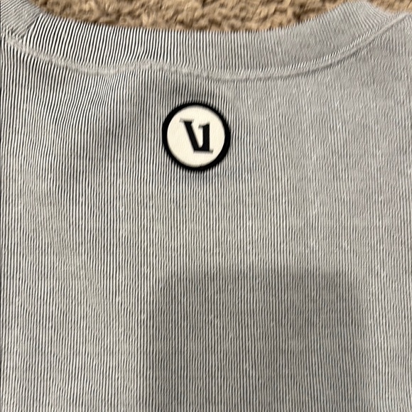 Vuori Long Sleeve Textured Chilled Out Top (S) Houndstooth color - Picture 3 of 4